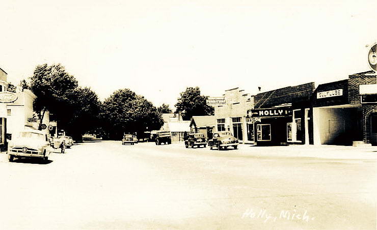 Holly Theatre - Old Postcard View